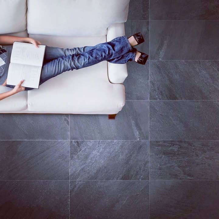 Gres porcellanato 30x60 effetto pietra antracite: eleganza e carattere per ogni ambiente