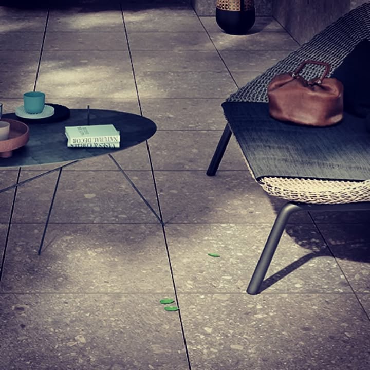 Gres Porcellanato 20 mm Effetto Pietra: Resistenza e Design per Esterni